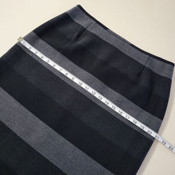 Tahari Arthur S. Levine Black and Gray Stripe Lined Pencil Skirt - Picture 6 of 12